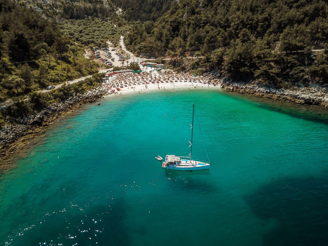 7 zile cu velierul în Thassos cu skipper-ul Adrian Drăgan