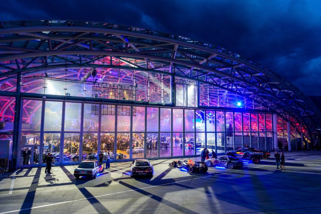 Hangar-7: redeschidere cu multă adrenalină, viteză și spectacol aviatic